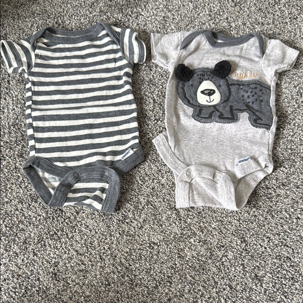 Gerber Gray Bodysuits with Cute Animal Graphic and Striped Design